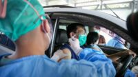 VAKSINASI-DRIVE-THRU-1