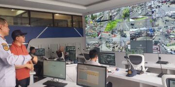 Sekda KBB, Ade Zakir Pantau Arus Mudik Lebaran Di Ruang Command Centre