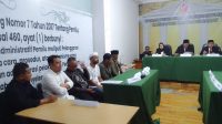 Sidang pergeseran suara calon anggota DPR RI Dapil Jabar 2, sampai malam ini masih berlangsung, di Sekretariat Bawaslu KBB. Foto/BANDUNGSATU.COM Sidang pergeseran suara calon anggota DPR RI Dapil Jabar 2, sampai malam ini masih berlangsung, di Sekretariat Bawaslu KBB. Foto/BANDUNGSATU.COM