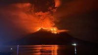 WhatsApp ImageKembali Erupsi, Status Gunung Ruang Dinaikan 2024-05-02 at 09.22.33_65a4e526 Letusan Gunung Ruang, Sulut. Foto/Istimewa