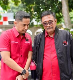 Ketua DPP PDIP Djarot Saiful Hidayat dan Bakal Calon Bupati KBB, Hengki Kurniawan. Foto/Istimewa