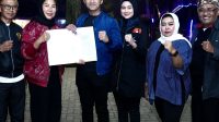 Hengki Kurniawan mendapat dukungan partai NasDem untuk maju menjadi Calon Bupati KBB 2024 dan Wakil Bupatinya dari NasDem, Ade Sudrajat Usman. Foto/Istimewa Hengki Kurniawan mendapat dukungan partai NasDem untuk maju menjadi Calon Bupati KBB 2024 dan Wakil Bupatinya dari NasDem, Ade Sudrajat Usman. Foto/Istimewa