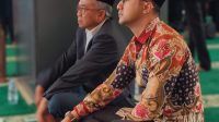 WhatsApp Image 20Pasangan HADE, calon bupati dan calon wakil Bupati KBB, Hengki Kurniawan - Ade Sudrajat ketika menghadiri Pelantikan Ketua Majelis Ulama Indonesia (MUI) Kabupaten Bandung Barat, di Masjid Asshidiq Mekarsari Selasa (17/09). Foto/Istimewa24-09-17 at 16.18.42_accab89a Pasangan HADE, calon bupati dan calon wakil Bupati KBB, Hengki Kurniawan - Ade Sudrajat ketika menghadiri Pelantikan Ketua Majelis Ulama Indonesia (MUI) Kabupaten Bandung Barat, di Masjid Asshidiq Mekarsari Selasa (17/09). Foto/Istimewa