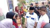 Calon Gubernur Jawa Barat, Ahmad Syaikhu bersilaturahmi dengan warga Kampung Cibolang, Kecamatan Cisarua, KBB. Rabu (09/10). Foto/Istimewa