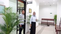 Mantan Kepala Bappelitbangda KBB, Rini Sartika selesai panggilan gugatan SK Rotmut di PTUN Bandung yang ditandatangani Pj. Bupati Bandung Barat, menyebabkan dirinya dipindahkan ke staf ahli. Foto/Istimewa